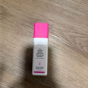 T.L.C. Framboos Glycolic Resurfacing Night Serum